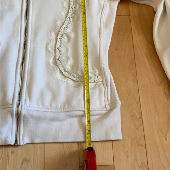 Lululemon Limited Edition Sweater - Picture 8 of 8